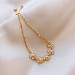 Adjustable Flower Bracelet Set